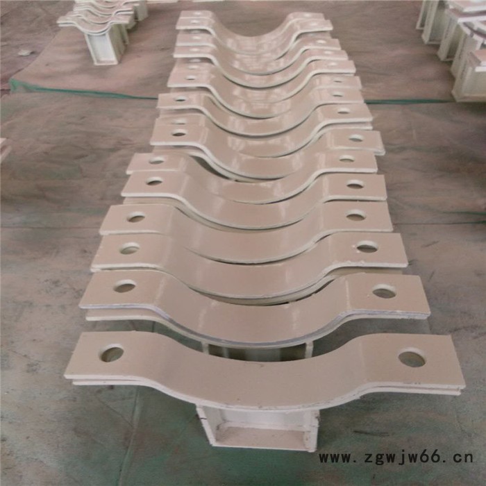 齐鑫105 立管管夹 夹式滑动支座 立管管担 三孔管夹 汽水发电厂配件图2