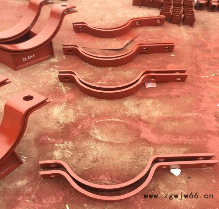 齐鑫管道厂家供应102 三孔管夹可按图纸订制图4