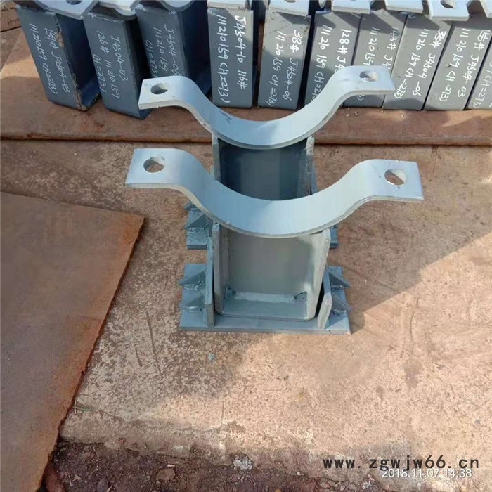 齐鑫105 立管管夹 立管管担 夹式滑动支座 夹式导向支座 弹簧支吊架厂家工期快售后服务到位图2