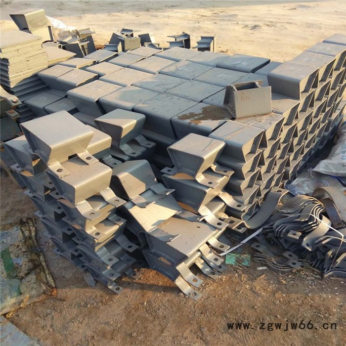 专业生产111夹式滑动支座 T型管托J1-1,管夹支座 齐鑫为您生产图3