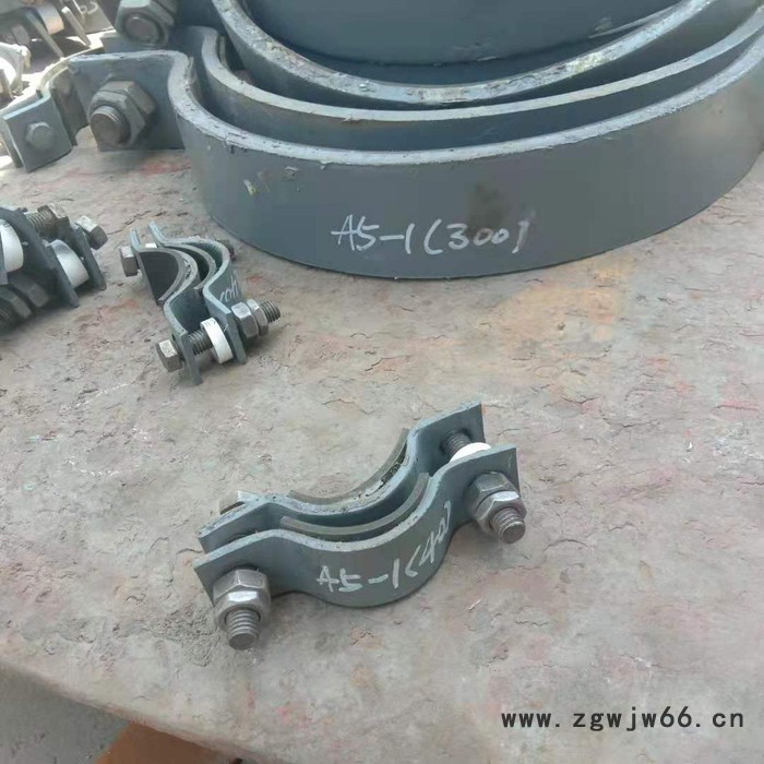 齐鑫A5 基准型螺栓管夹 重型螺栓管夹 双排螺栓管夹 规格齐全图1