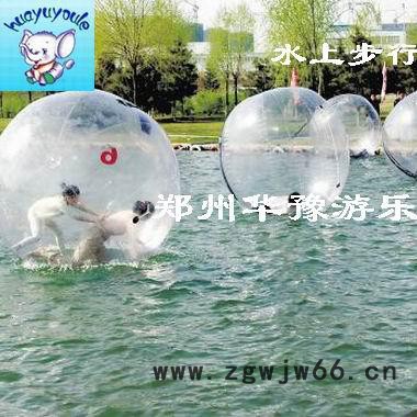 2019畅销新款水上充气玩具，充气水上乐园，水上滚筒，水上漂浮物，充气水滑梯，水上跳床，种类多规格全**！