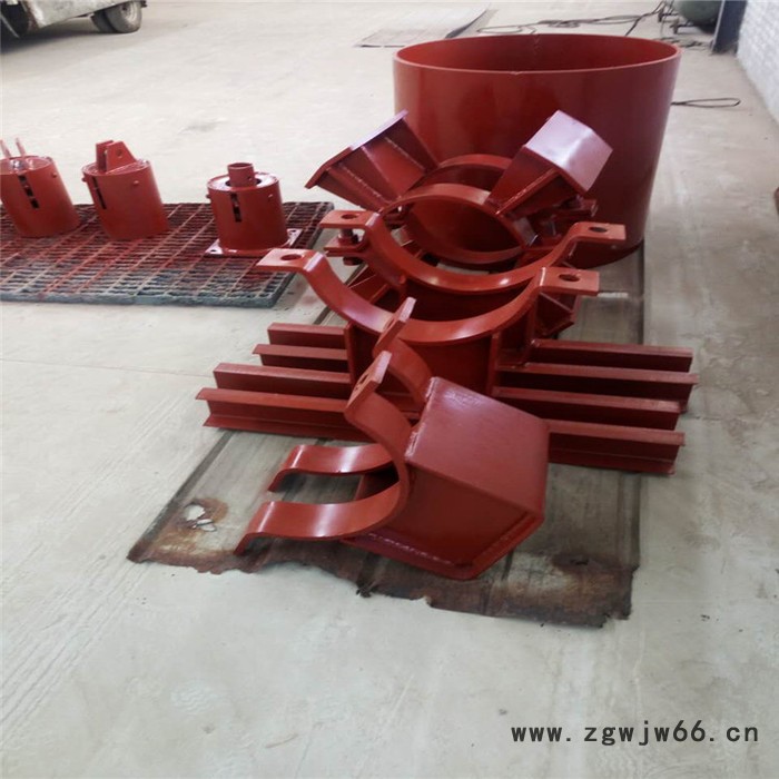 齐鑫厂家供应D6 管夹横担图2