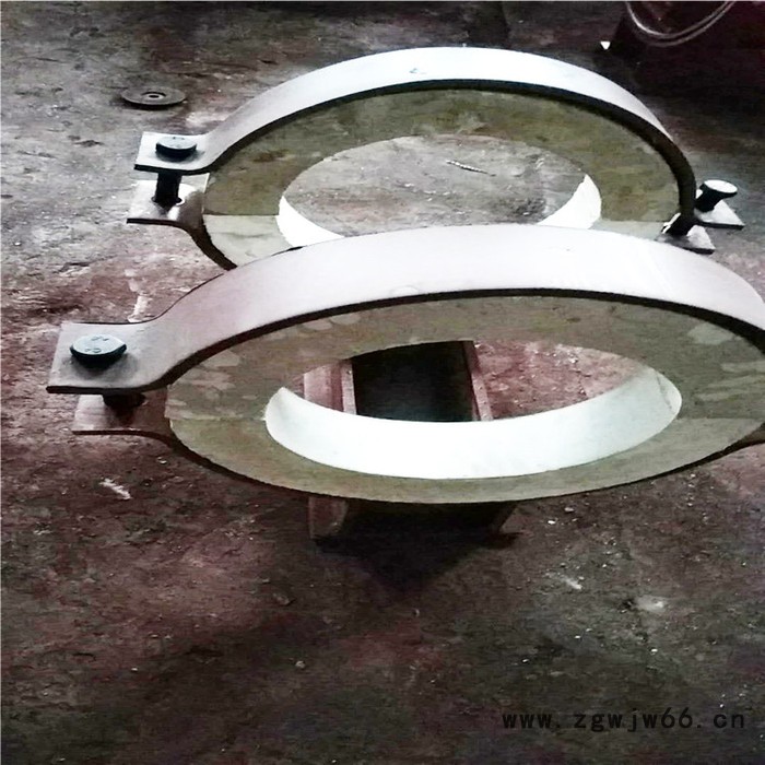 双向管夹型管托 三向管夹型管托 四向管托DN300 标准生产 大量供应图4