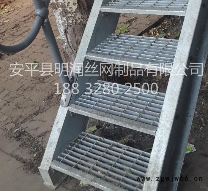 梯踏板 Q235 定做 井盖板 热浸锌图3