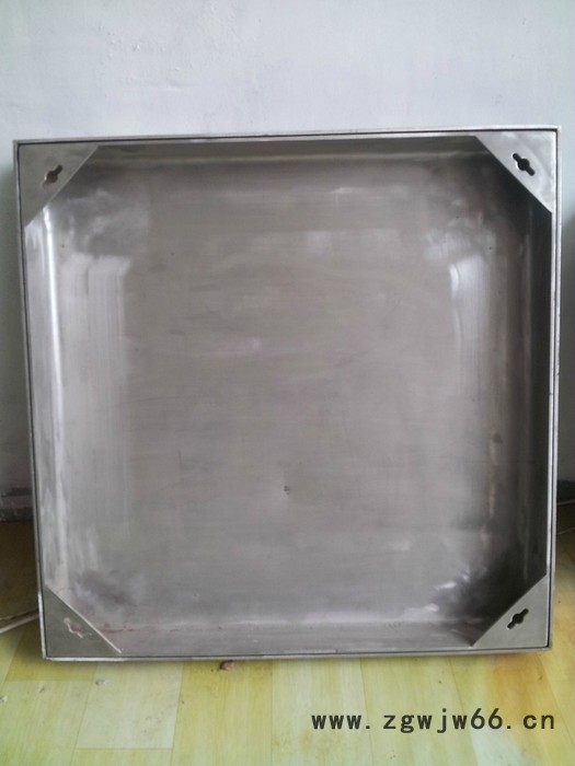 供应住通宝通用不锈钢隐形井盖图2