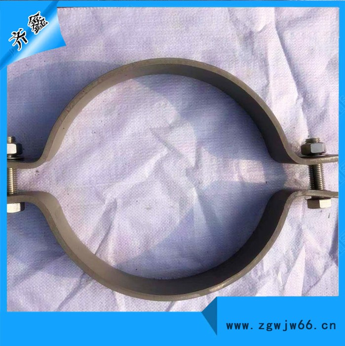 101 双孔管夹  102三孔管夹    沧州齐鑫厂家图2