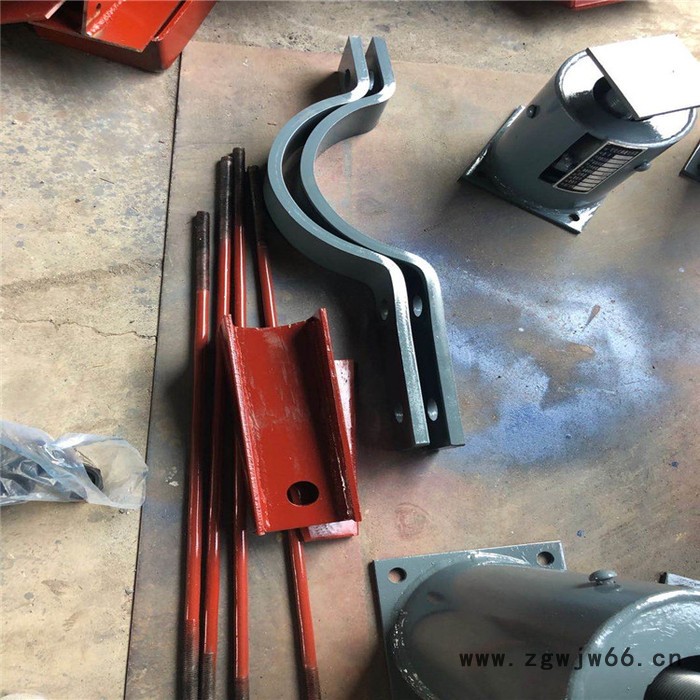 101 双孔管夹  102三孔管夹    沧州齐鑫厂家图3