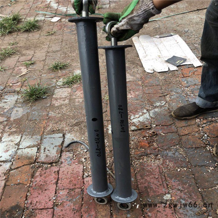 齐鑫791 C形钢带动载管夹 横担式动载管夹 轴向动载管夹 螺杆动载管夹 拉撑杆 来图可定制图4