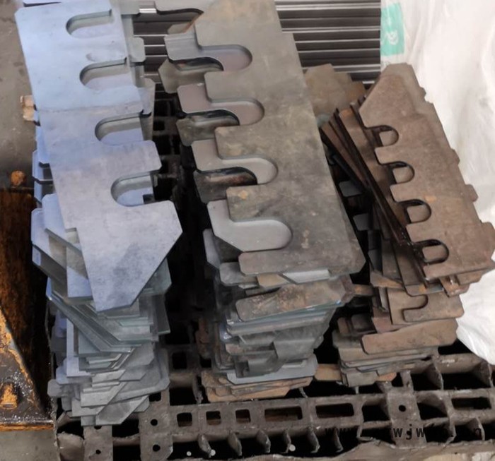 杭州嘉兴湖州304不锈钢井盖  雨水井 污水井排水沟盖板制品加工厂家图2