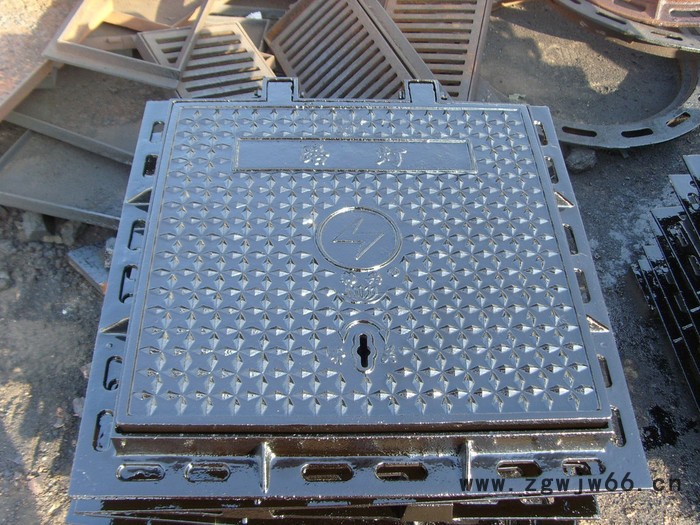 建丰重型铸铁井盖圆形/方形球墨铸铁井盖/井篦子价销售图4