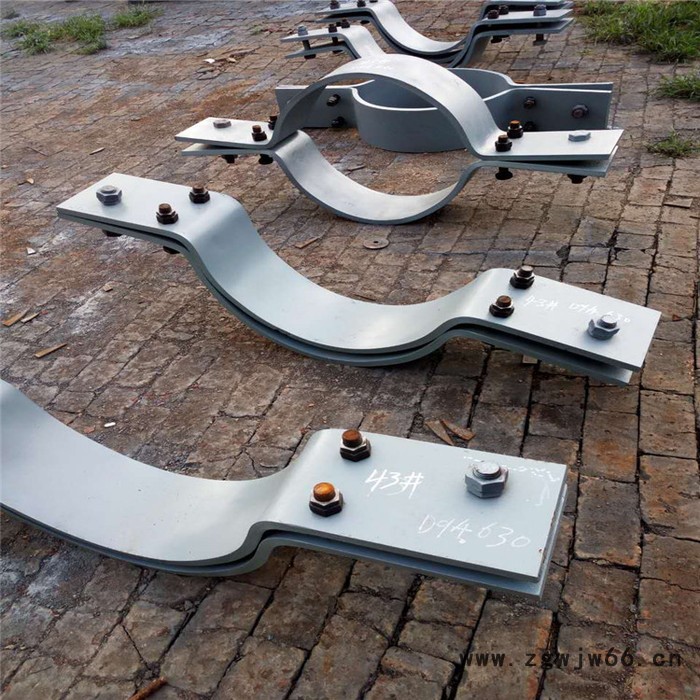 重型双螺栓管夹 三螺栓管夹A9-1 双排管夹 沧州齐鑫厂家大量供应图2