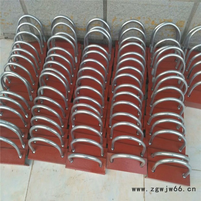 U型螺栓U型管卡U型管夹U型卡抱箍管夹固定管夹滑动管夹管道固定管夹安全卡双螺栓管卡双螺栓管夹立管管夹导向管夹禁锢管夹图8