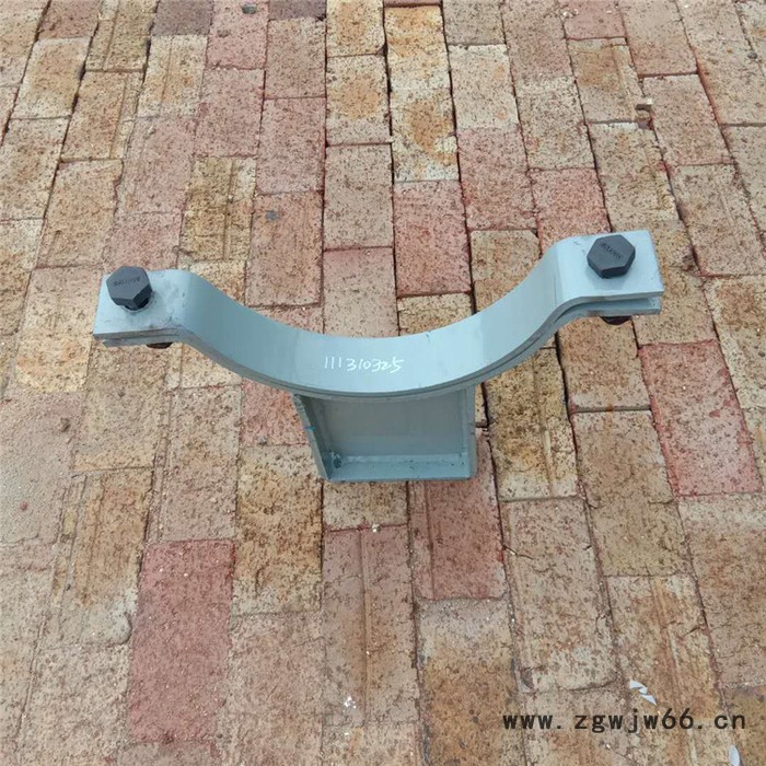 齐鑫104 C形钢带管夹 立管管夹 夹式管座 根据图纸可订制图2