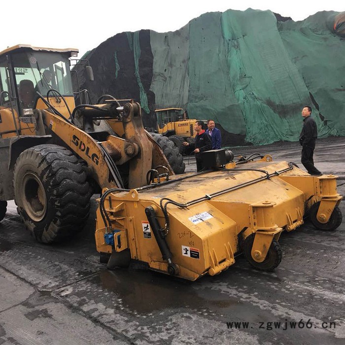 铲车扫地机 铲车改清扫器 装载机改清扫 铲车滚筒扫地机 装载机改清扫价格图2