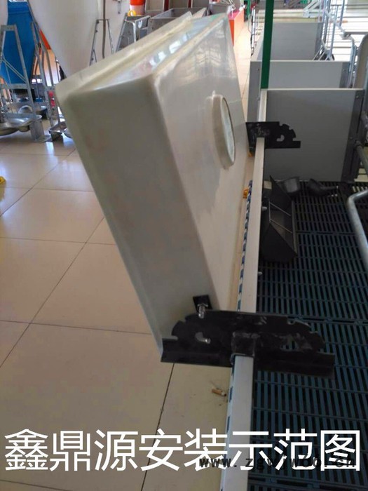 鑫鼎源玻璃钢制品养殖用加温灯罩：整体产床加温罩；单孔加温罩；双控加温罩；养殖设备玻璃钢配件；料塔盖；排污井盖【加工定做】图6