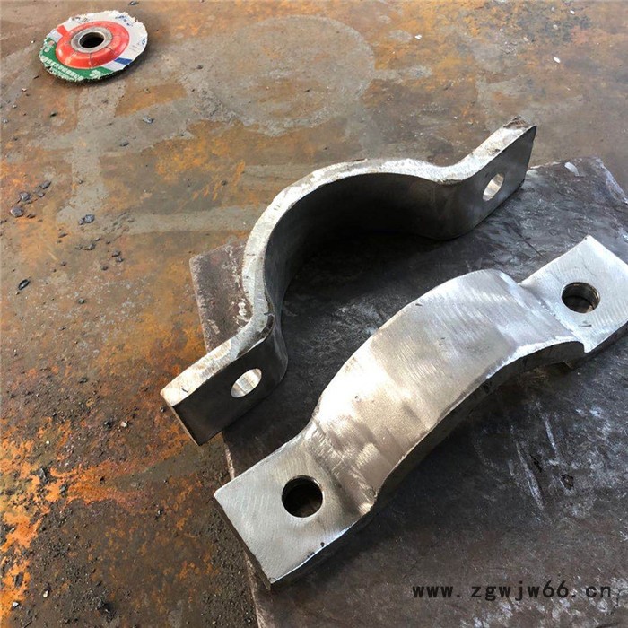 齐鑫管道厂家直供D3 双孔短管夹看图纸定做图2