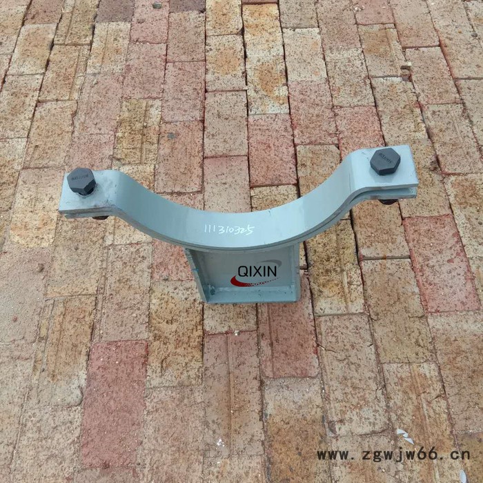 三螺栓管夹A4 双排螺栓管夹 四螺栓管夹 河北沧州齐鑫可图纸加工订制图4