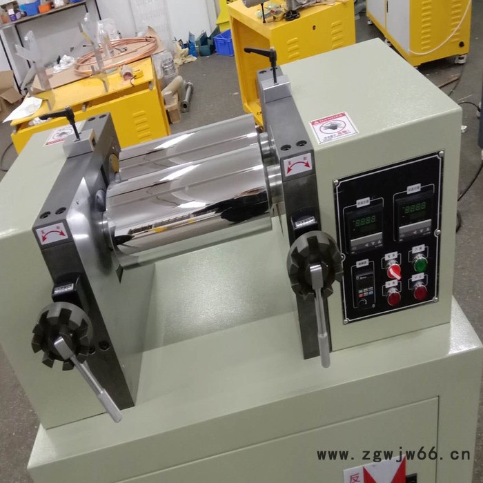 卓胜ZS-401CEW开放式两辊机 6寸高低温实验室PVC开炼机 双滚筒混合机图5