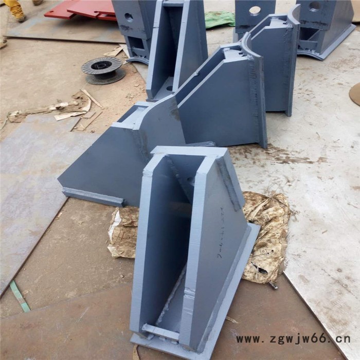 管夹滑动支座Z3管夹导向支座 焊接滑动支座 齐鑫可图纸定做 加工图4