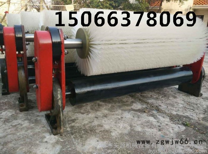无动力毛刷清扫器  被动滚刷清扫器 水泥厂专用皮带滚筒清扫器图5