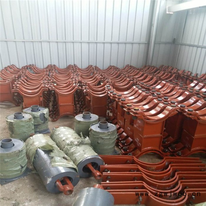 齐鑫供应Z3.355管夹滑动支座，行业内老品牌图2