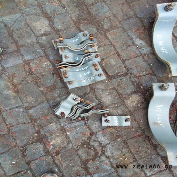 D10立管短管夹,D11立管焊接单板,管夹现货图2