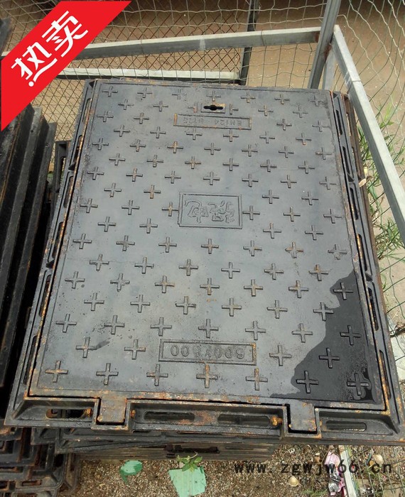 直销球墨铸铁井盖600*800   球墨铸铁雨水篦图2