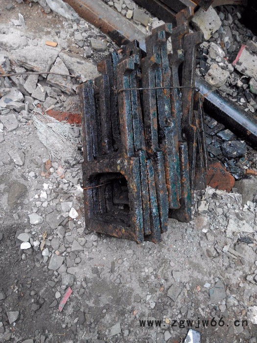 耀增铸造爬梯 塑钢爬梯,爬梯厂家  井盖图3