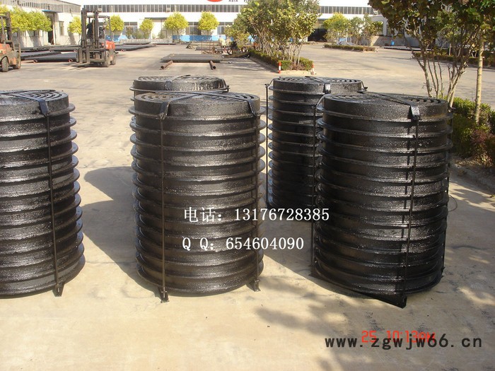 供应亚西亚DN700球墨铸铁井盖图5