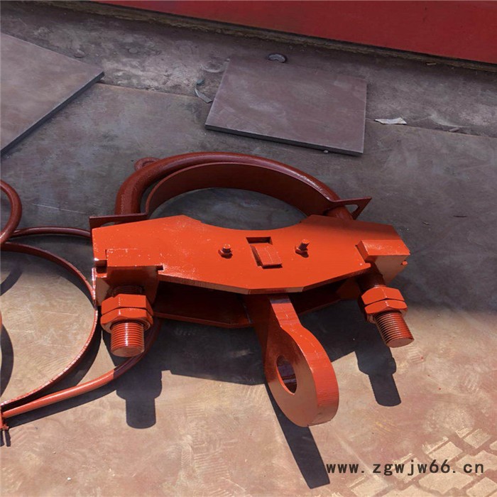 齐鑫792 横担式动载管夹 轴向动载管夹 C形螺杆动载管夹 C形钢带动载管夹 化工厂配件图4