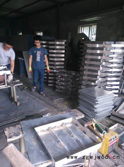 杭州不锈钢井盖   不锈钢铜板门套包边 信阳不锈钢焊接 杭州不锈钢井盖图8