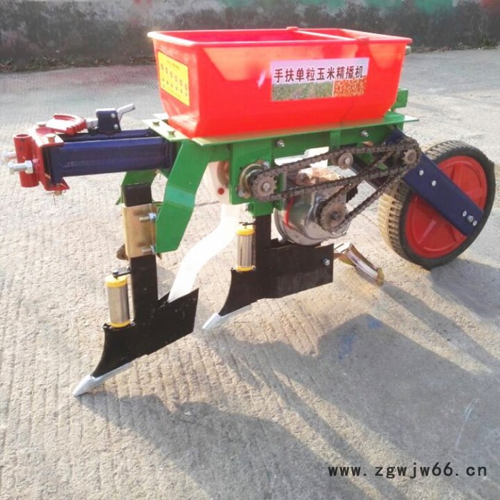 手扶带滚筒式玉米点播机 滚筒玉米播种机 宇晨悬浮玉米播种机价格图5