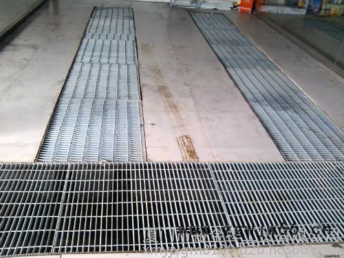 裕金祥 镀锌钢格板 沟井盖板 订做楼梯踏步格栅盖板图3