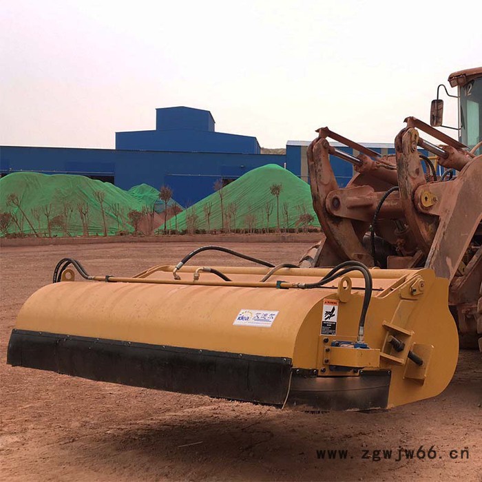 艾迪尔0206 装载机改装扫路车 装载机自制公路清扫车 青州装载机改装清扫机 铲车扫地机简易 铲车滚筒扫地机图5