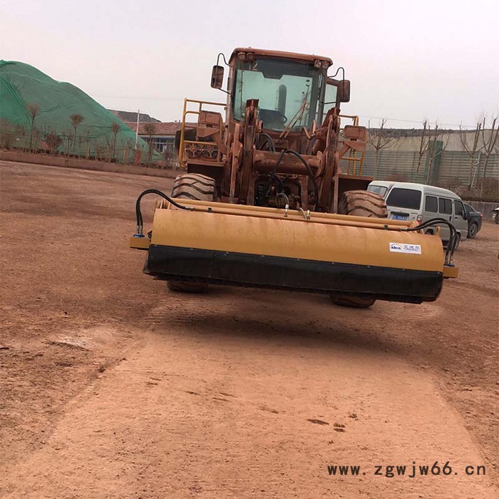 艾迪尔0206 装载机改装扫路车 装载机自制公路清扫车 青州装载机改装清扫机 铲车扫地机简易 铲车滚筒扫地机图3