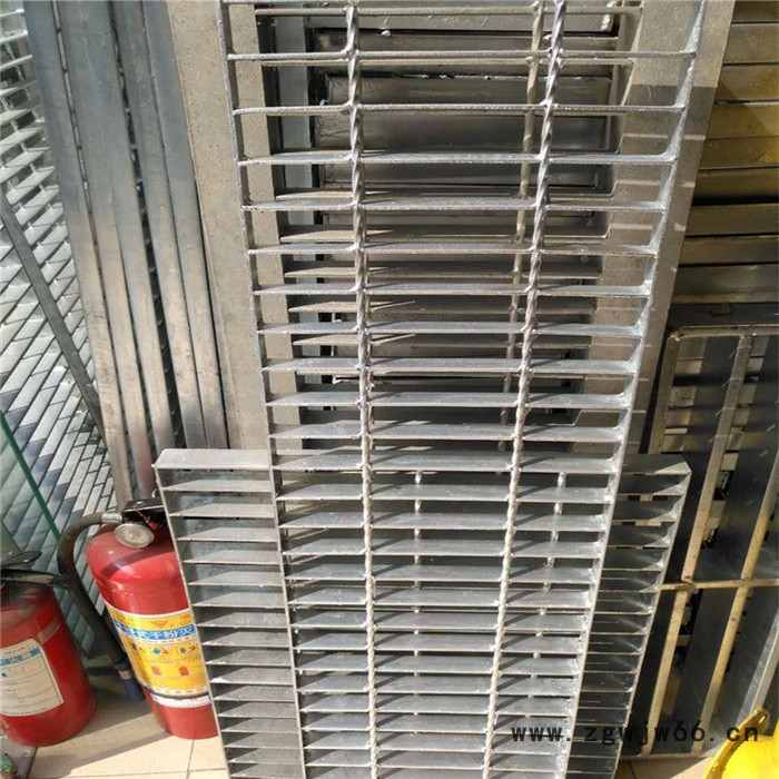 东莞镀锌井盖现货供应 东莞齿形钢格板 惠州镀锌钢格板 不锈钢格栅 惠州平台钢格板防滑钢格板可按客户要求定做图4