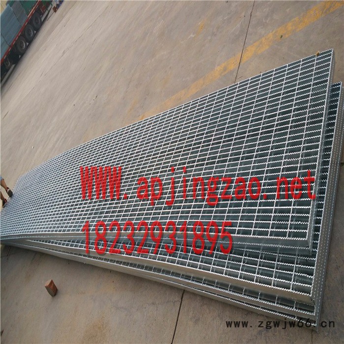 沟盖板采用钢格板制造的沟井盖板具有多种型号可供热镀锌防锈力强图4