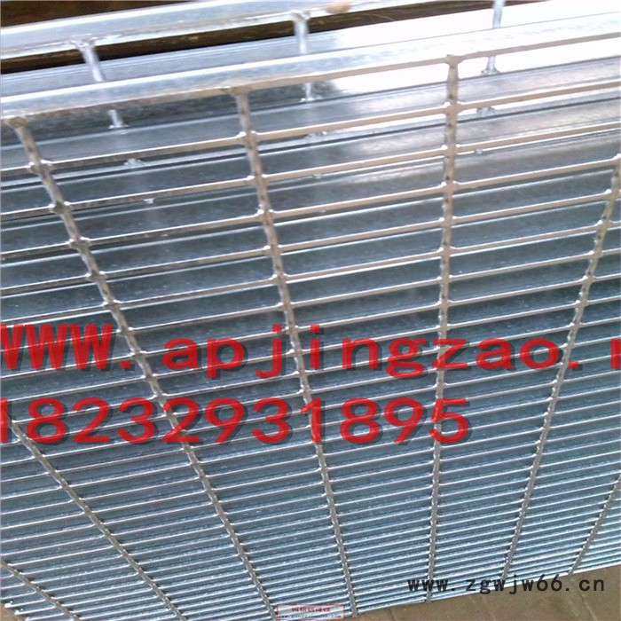 沟盖板采用钢格板制造的沟井盖板具有多种型号可供热镀锌防锈力强图3