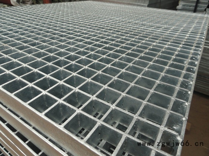 专业生产热濅锌钢格栅,踏步板,不锈钢格栅,沟盖板,井盖,防滑钢格板,订货**中图8