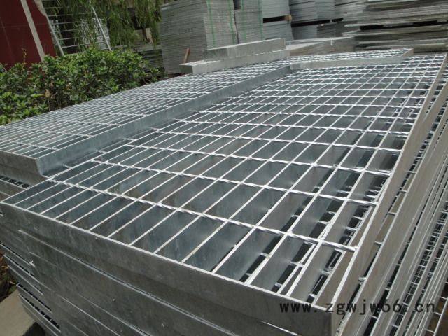 专业生产热濅锌钢格栅,踏步板,不锈钢格栅,沟盖板,井盖,防滑钢格板,订货**中图3