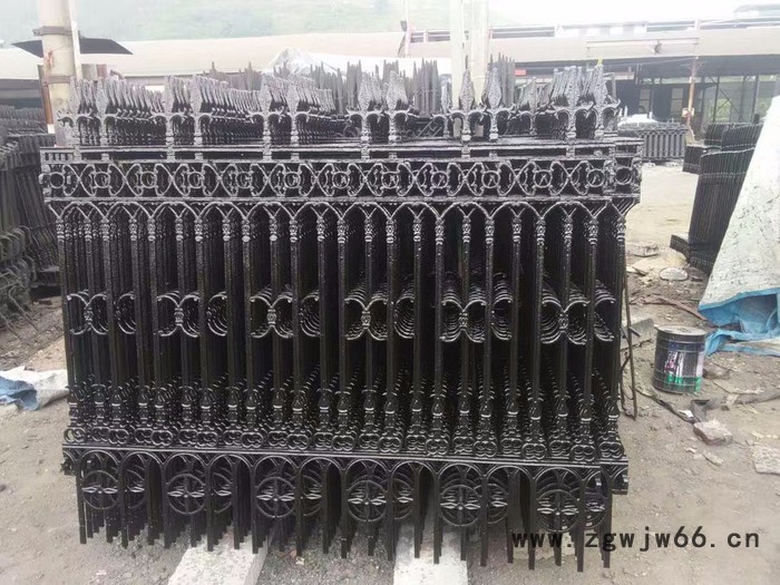 济宁阳光铸造厂专业生产各种雨水、污水、电力、市政、通讯铸铁井盖篦子，质量有保证。图3