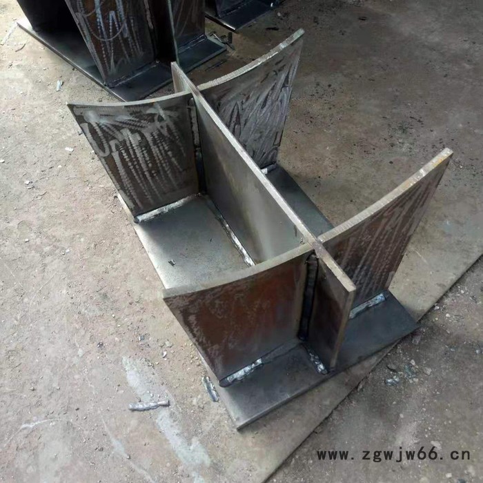 齐鑫J3-1 加筋焊接型T型管托 带管夹H型管托 保冷管托 根据图纸可定制图4