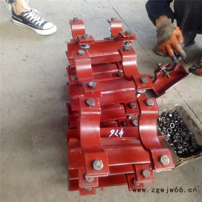 给水平衡管道导向支座DN500 标准双螺栓管夹 无保冷管导向管托图2