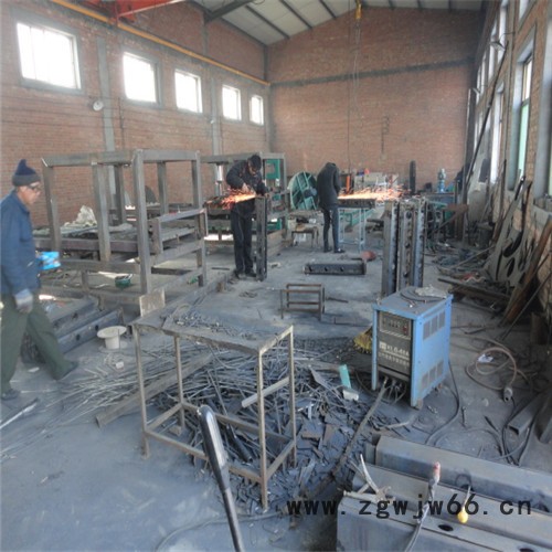 鑫达井盖钢模具--厂家、价格、规格多、种类全图2