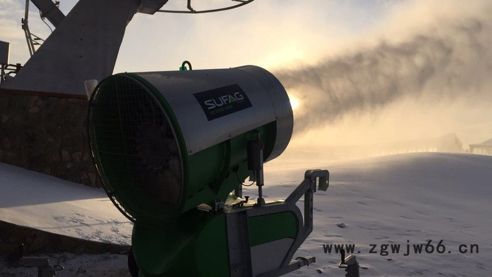 山东瀚雪 雪地小公牛 进口压雪车 雪地滚筒图6