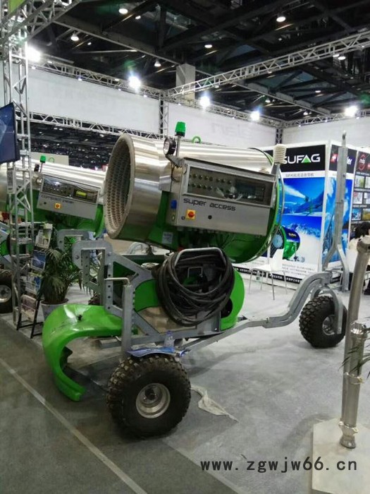 山东瀚雪 雪地小公牛 进口压雪车 雪地滚筒图2