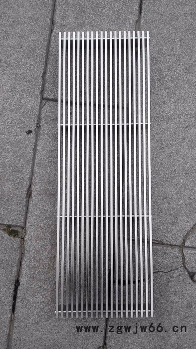 恒瑞U型 线性排水沟树脂混凝土排水沟 不锈钢井盖 缝隙式排水沟