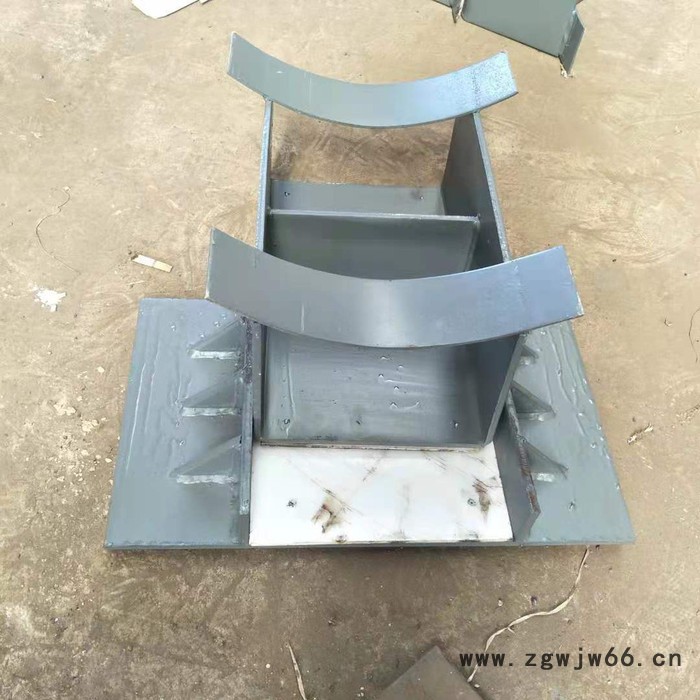 齐鑫DN450 曲面槽滑动支座 Z3管夹滑动支座 煨弯座式滑动支座 室外热力管道标准图4