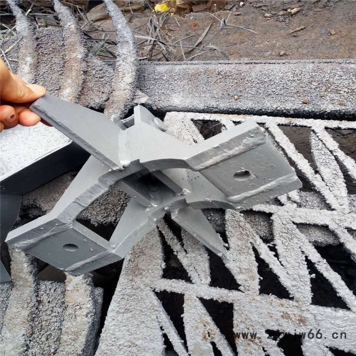 齐鑫XZ1.325单径向限位支座，限位管夹，专业团队，专业服务图2